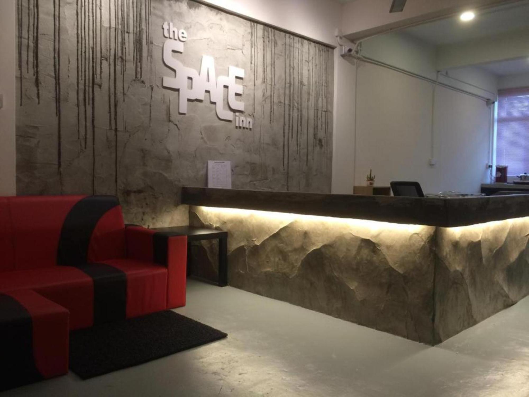 Spot On 90587 The Space Inn Куала-Тренгану Екстер'єр фото